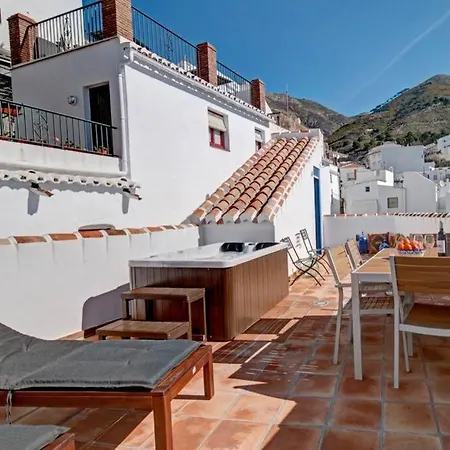 Feriehus Casa Beaumont - Awesome Andalusian Townhouse *